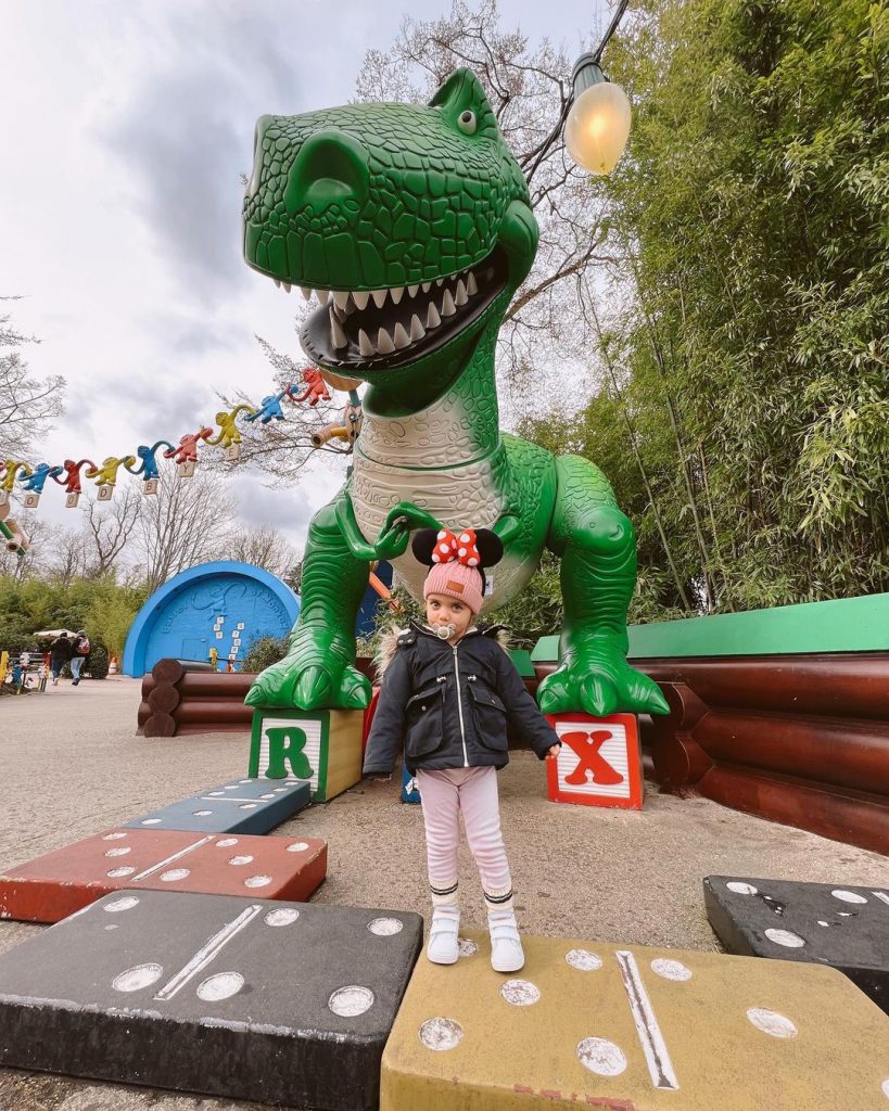 Diogo Piçarra, Mel Jordão e Penélope na DisneyDiogo Piçarra, Mel Jordão e Penélope na Disney