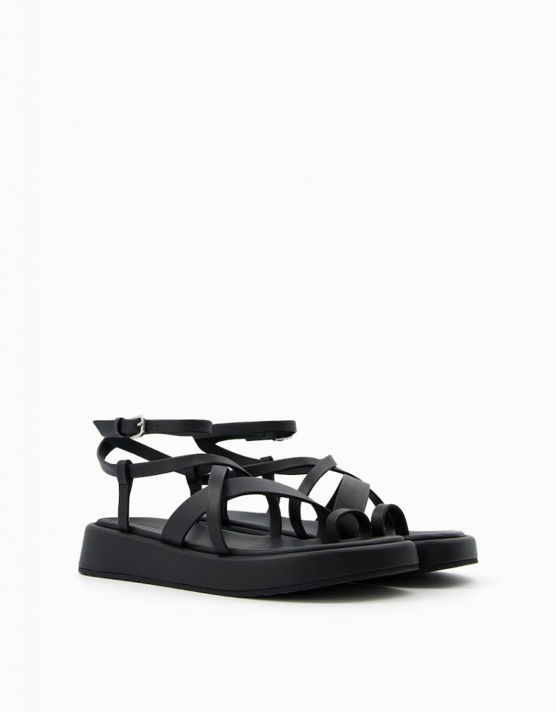 Sandália rasa mini plataforma pulseira - Bershka - 25,99 €